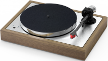 Pro-Ject The Classic Evo Turntable in Walnut