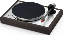 Pro-Ject The Classic Evo Turntable in Eucalyptus